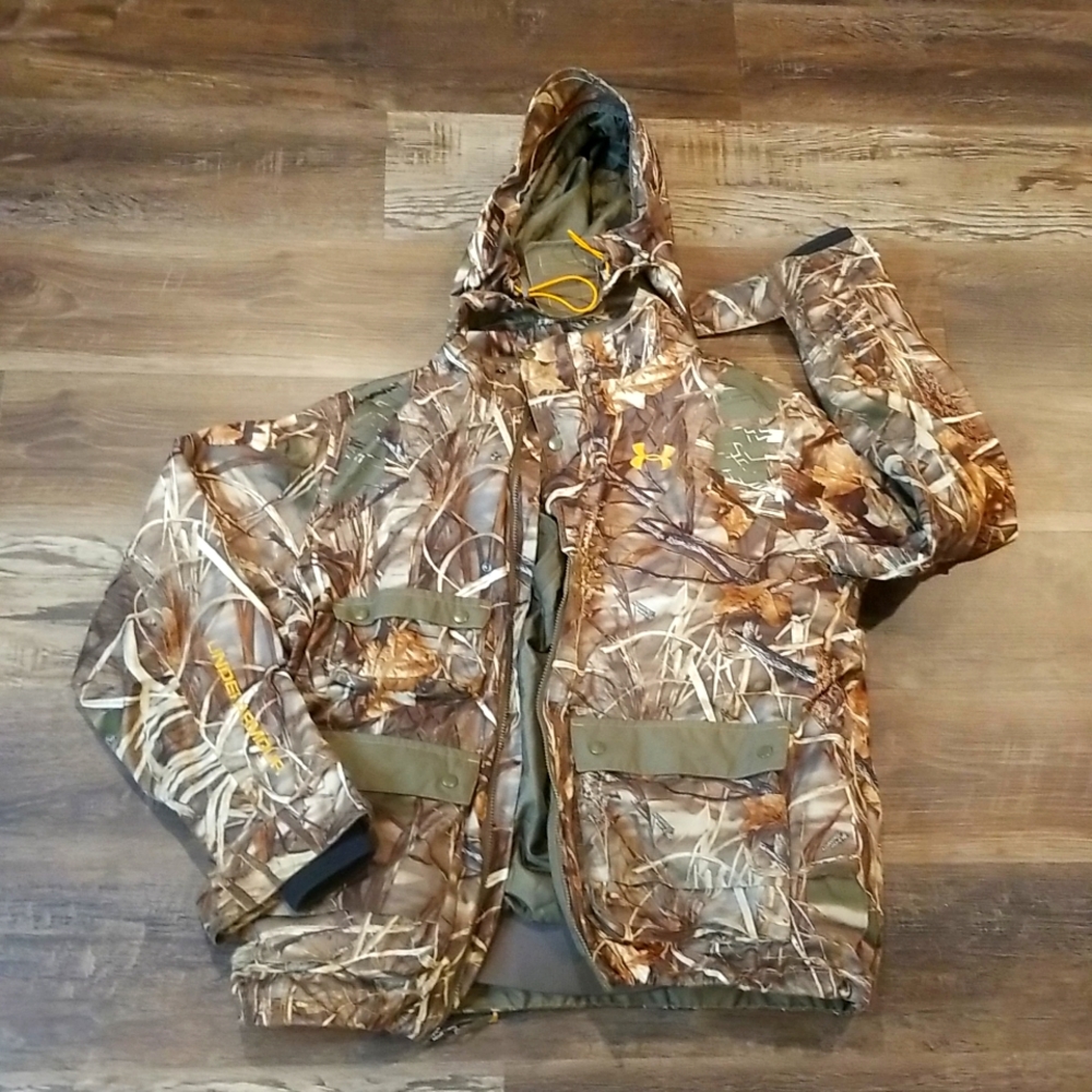 Men's Under Armor camo coat, sz XL